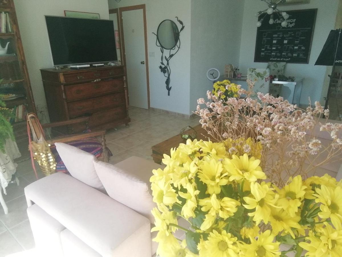 בנאלמדנה Coty'S Beach, Habitaciones En Casa Compartida מראה חיצוני תמונה